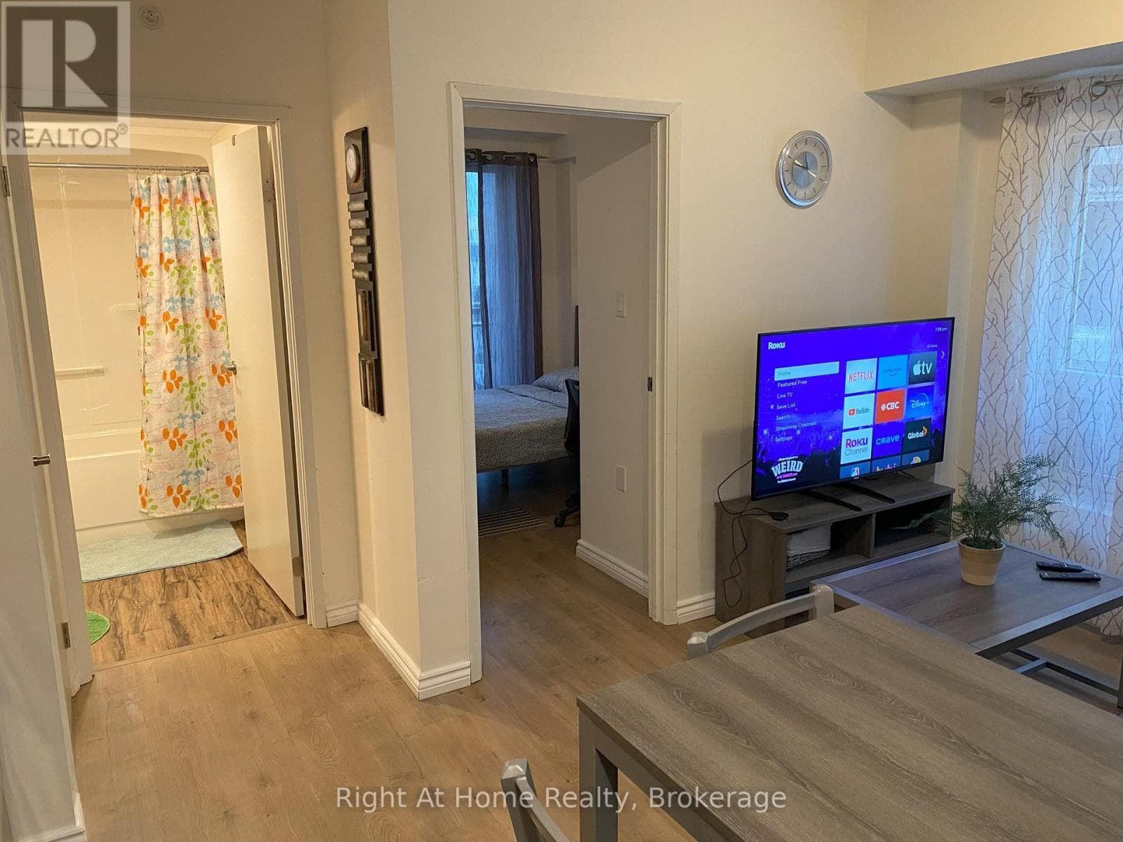 G204 - 275 LARCH STREET, Oakville-Milton — photo 5