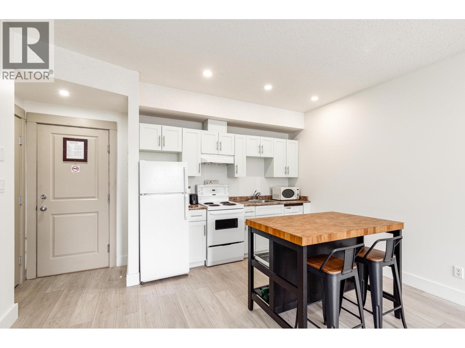 309 7330 ARBUTUS STREET, Greater Vancouver — photo 5