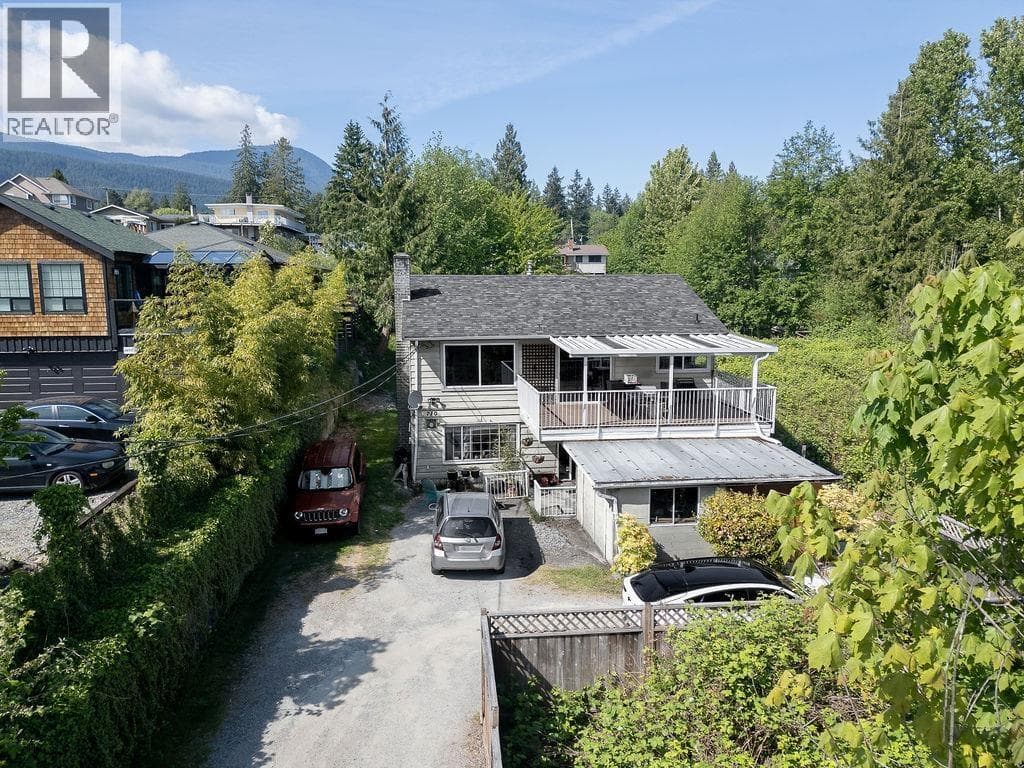 710 GIBSONS WAY in 