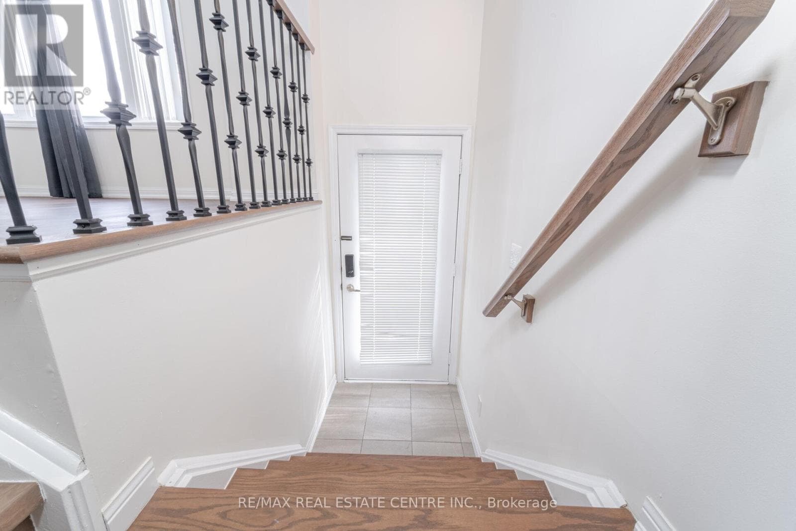 99 - 1 BECKENROSE COURT, Toronto — photo 5