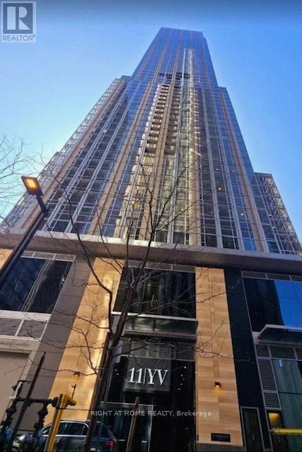 1105 - 11 YORKVILLE AVENUE, Toronto — photo 3
