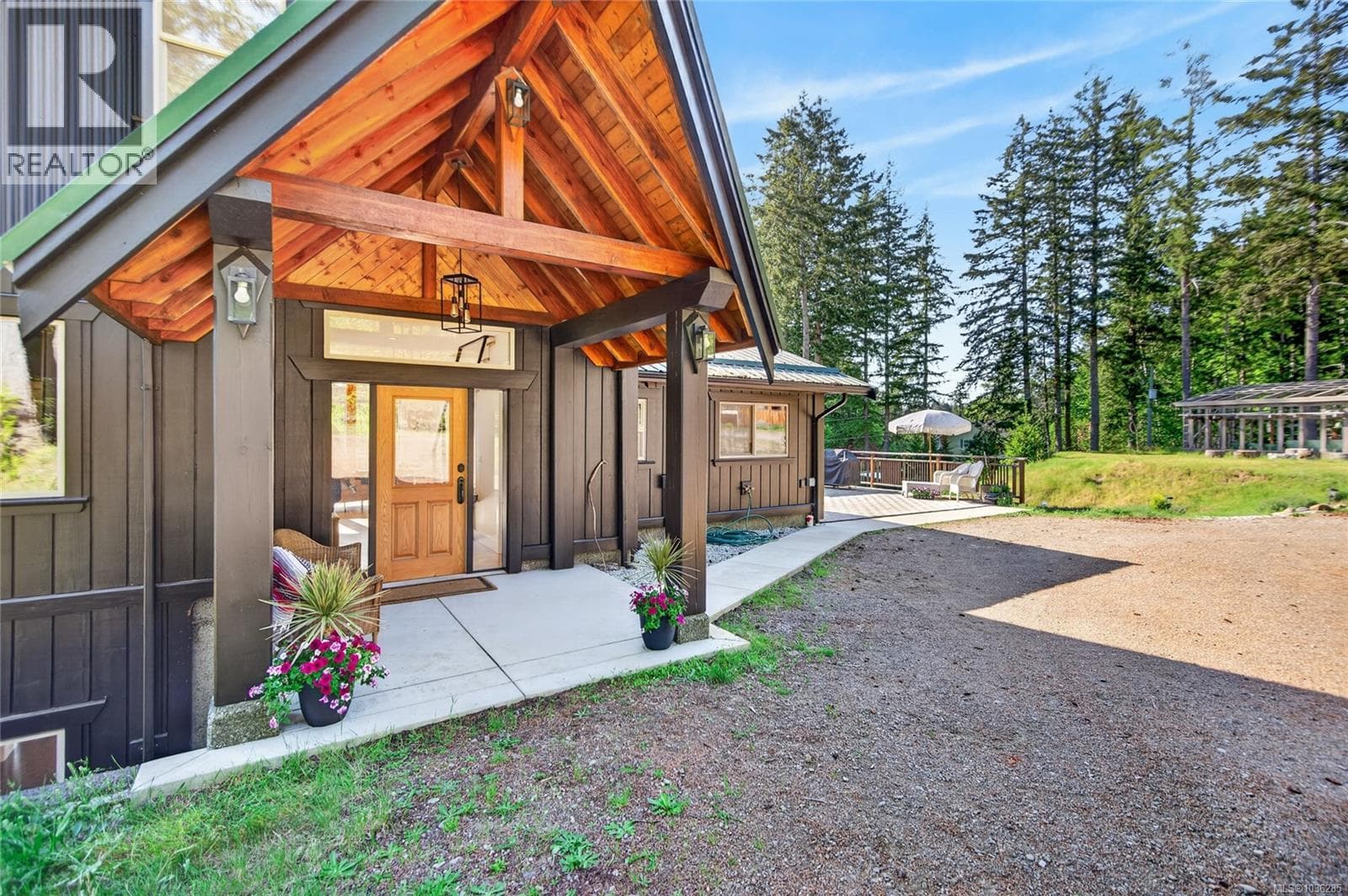 2279/2281 Clark Rd, Vancouver Island — photo 2