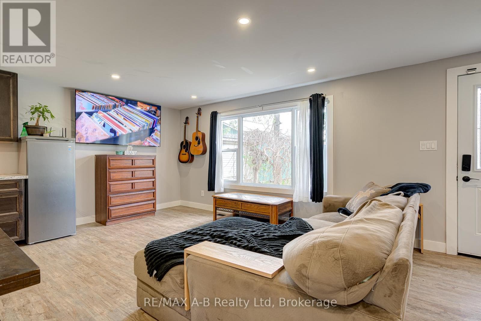 149 ISABELLA STREET, OnePoint — photo 5