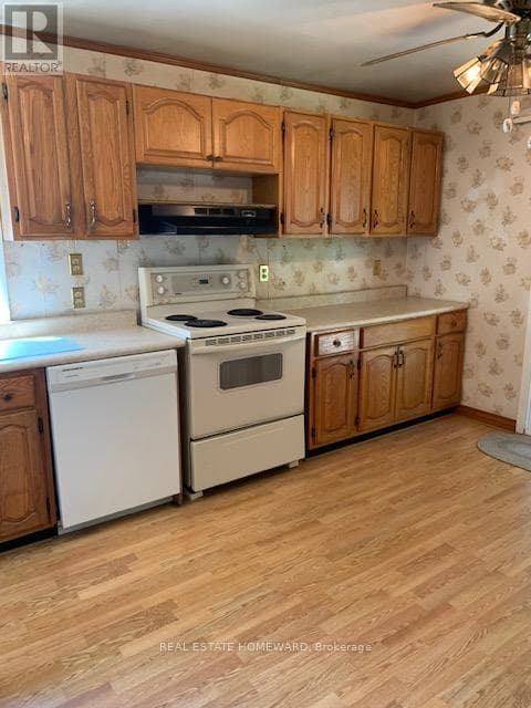 68 EASTVILLE AVENUE, Toronto — photo 2