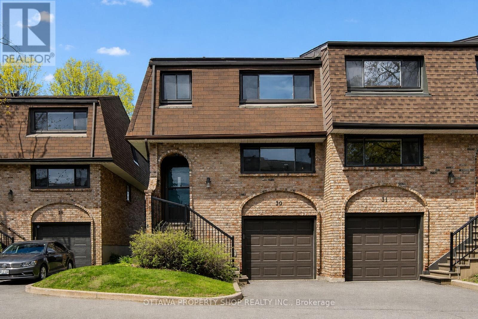#30 - 2 BERTONA STREET, Ottawa — photo 2