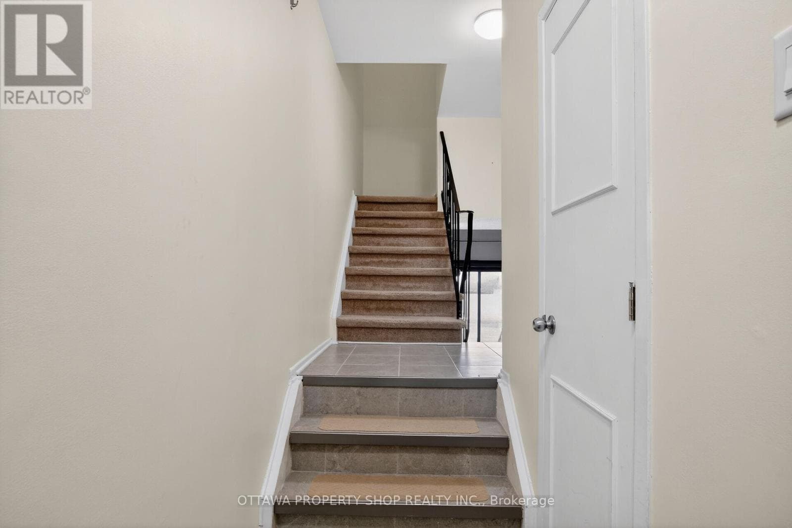 #30 - 2 BERTONA STREET, Ottawa — photo 4