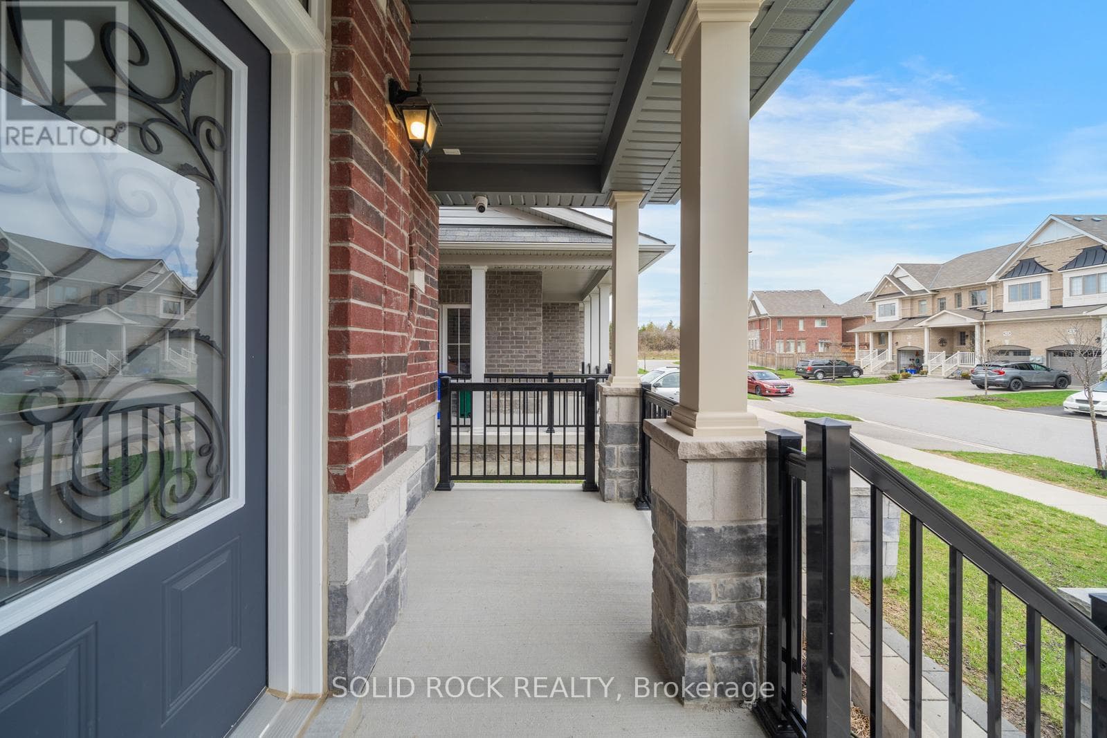 22 TAIT CRESCENT, Toronto — photo 3