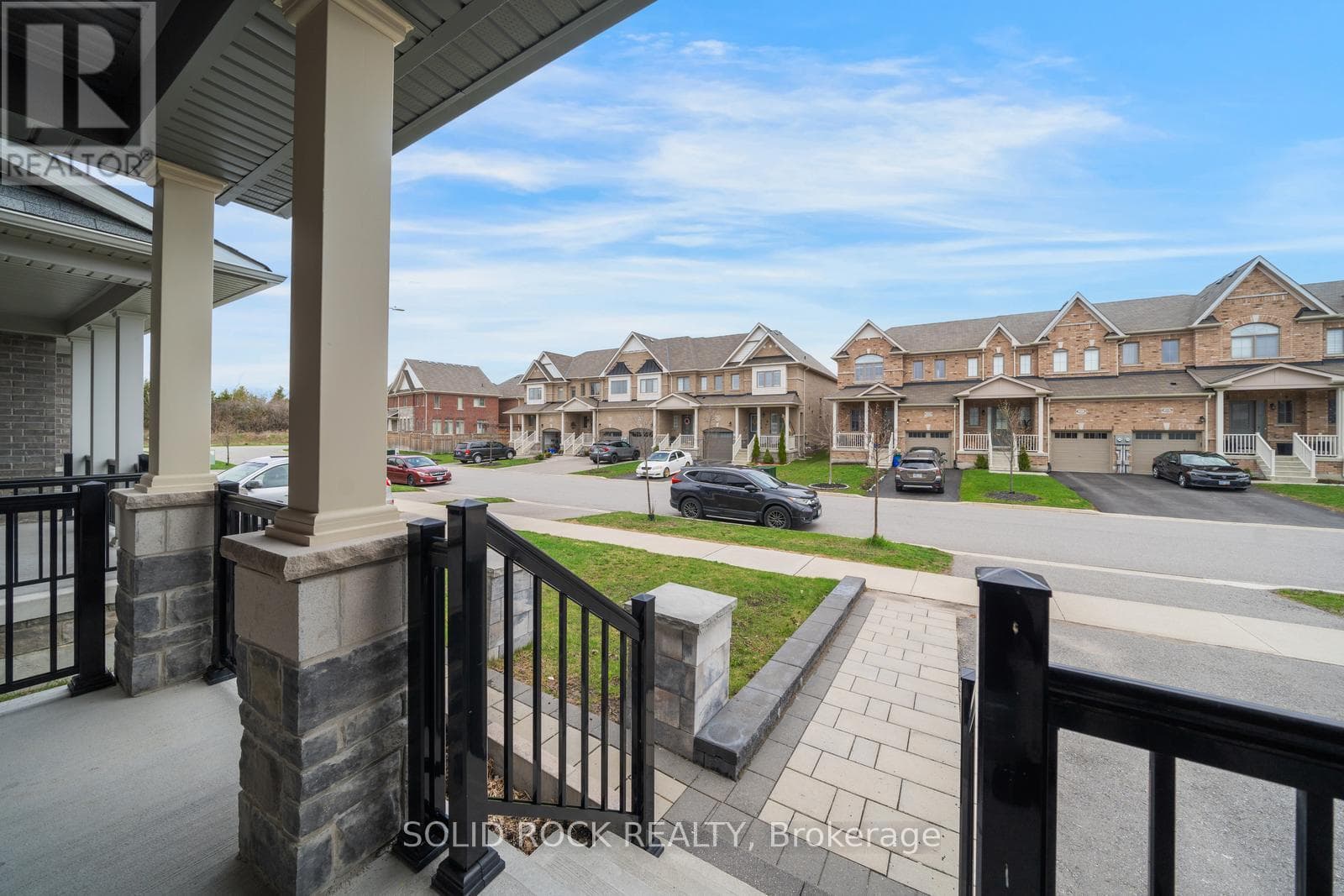 22 TAIT CRESCENT, Toronto — photo 4