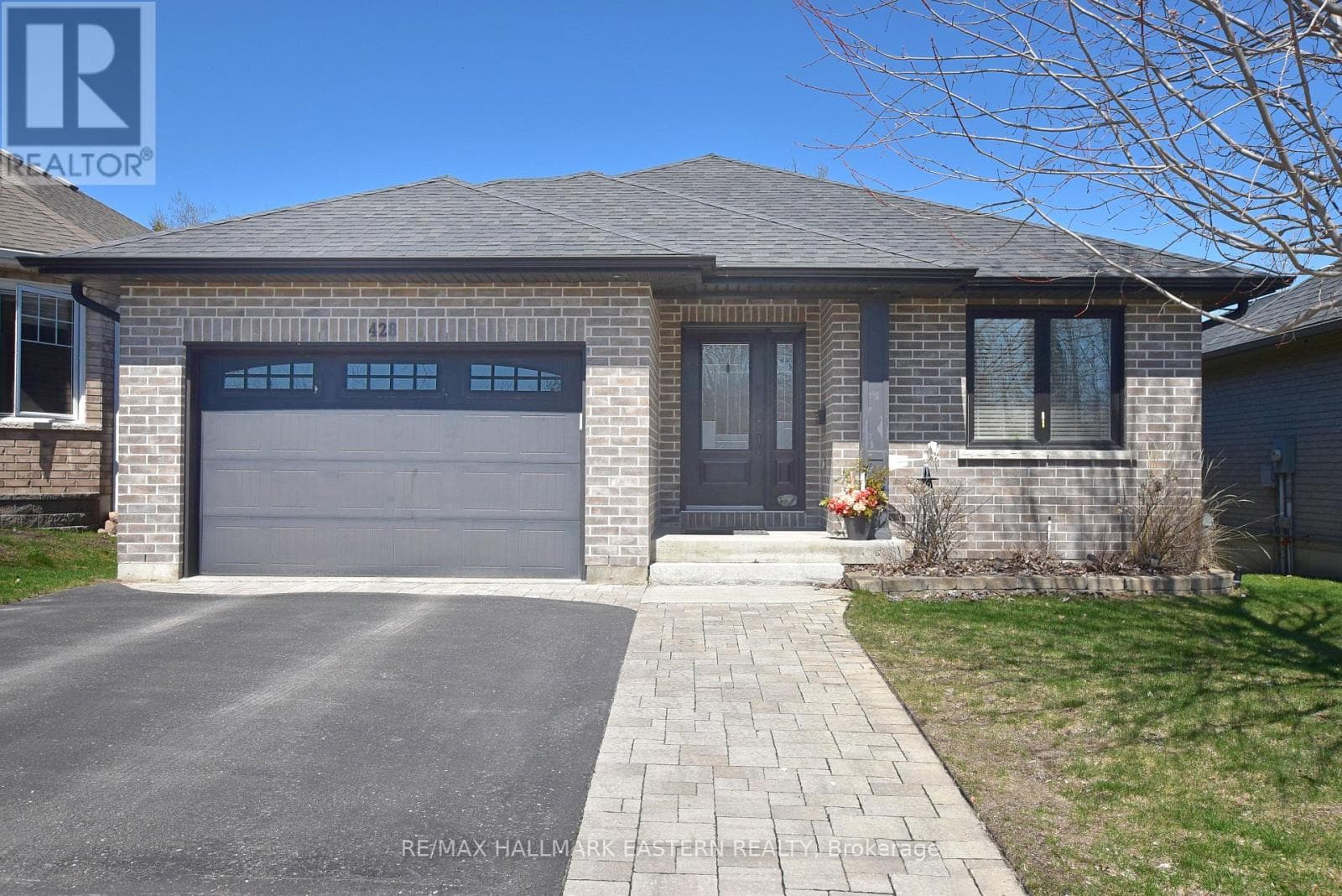 428 RAYMOND STREET, Central Lakes — photo 2