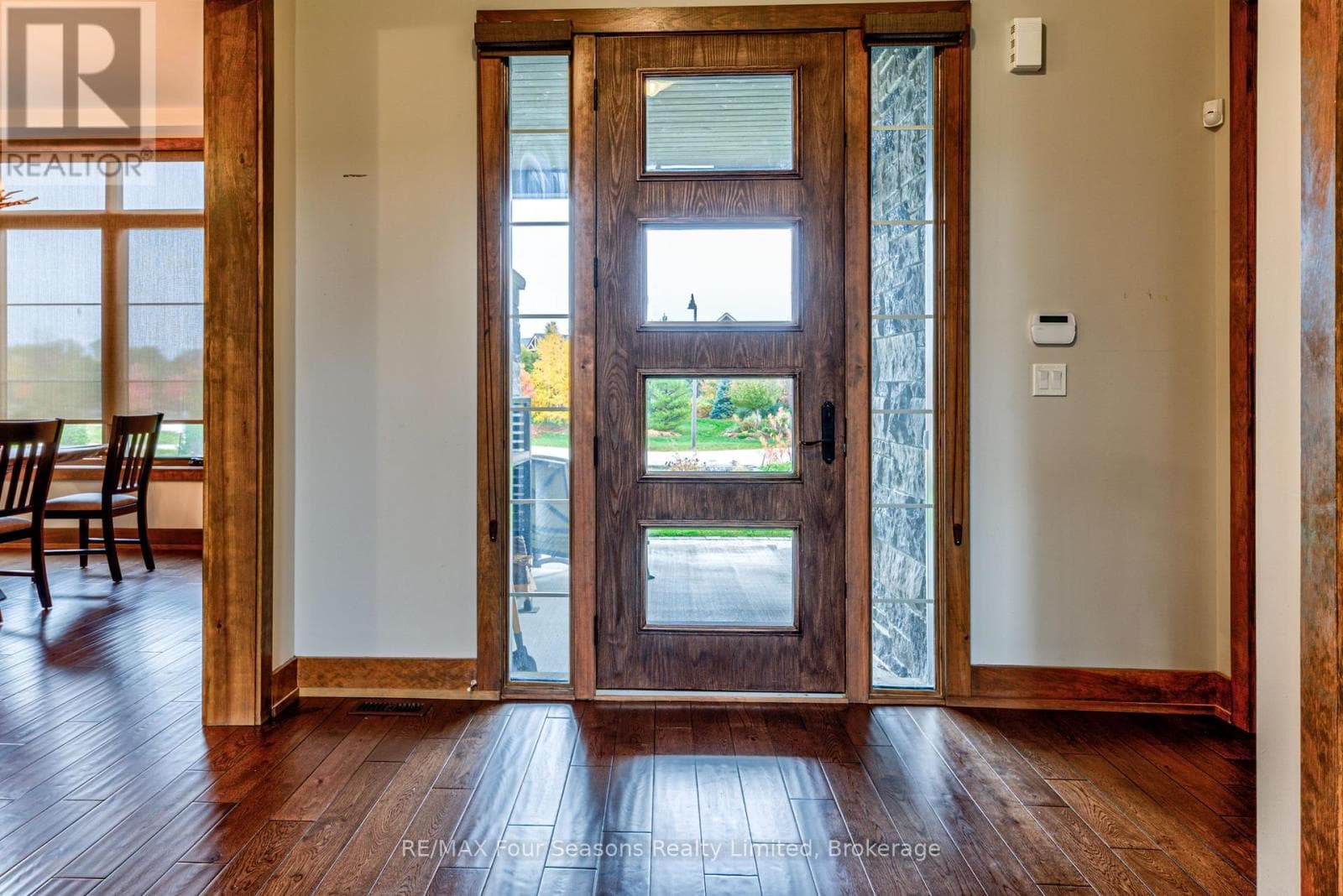 9 WINDROSE VALLEY BOULEVARD, OnePoint — photo 4