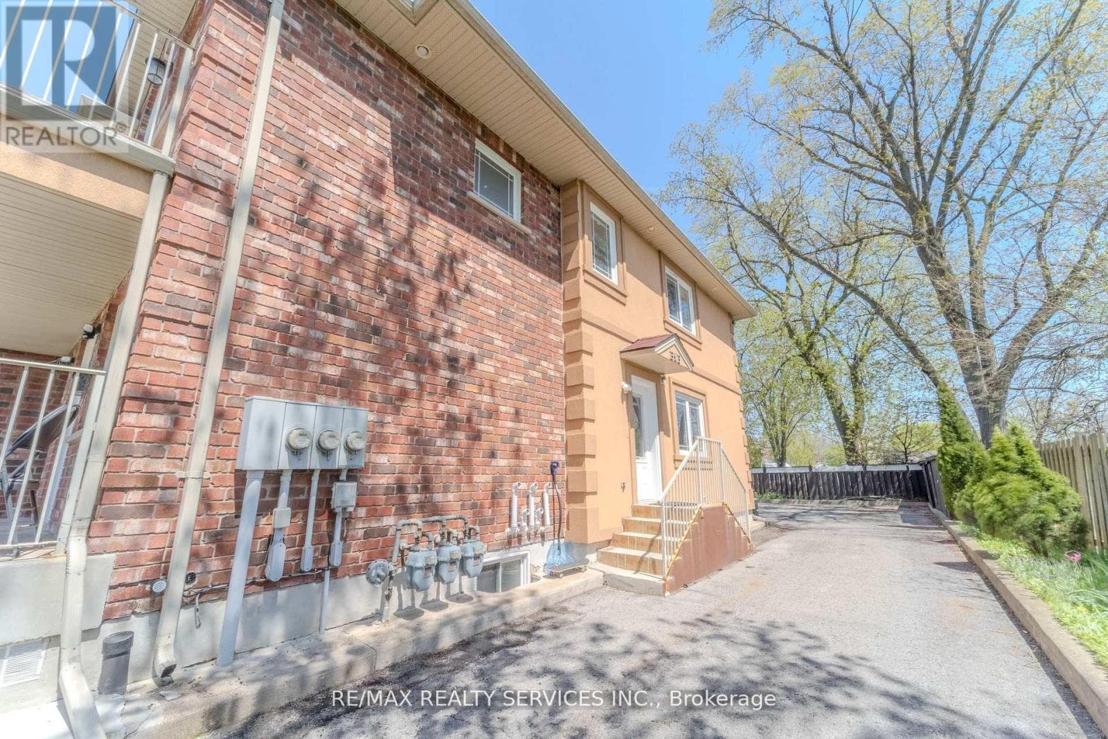 8006 NORTON STREET, Toronto — photo 2