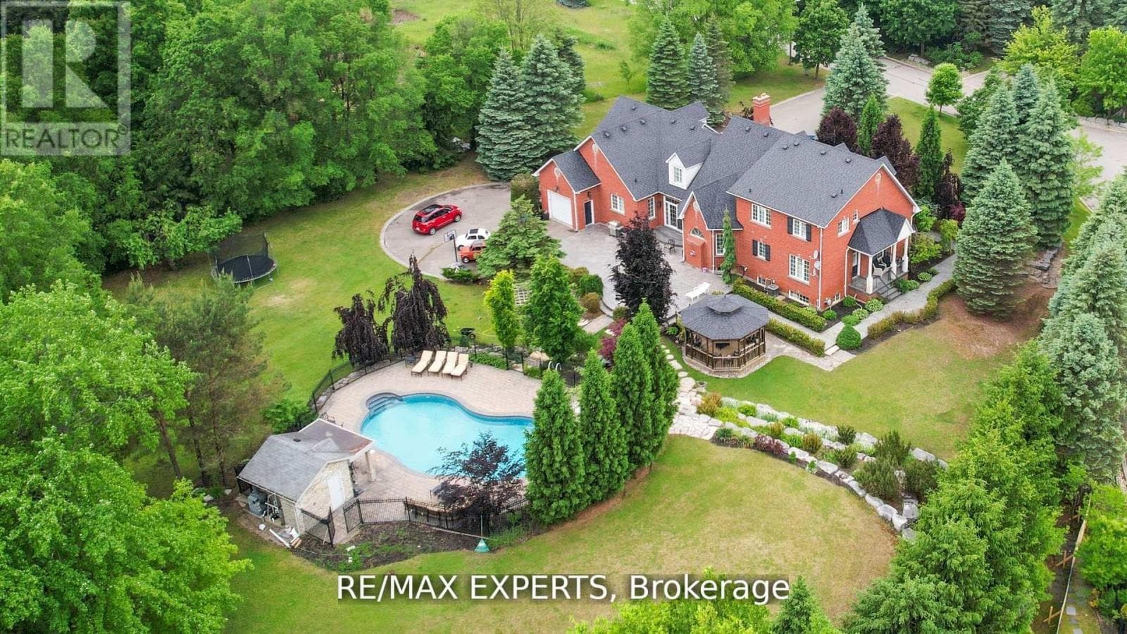 27 THERESA CIRCLE in Kleinburg