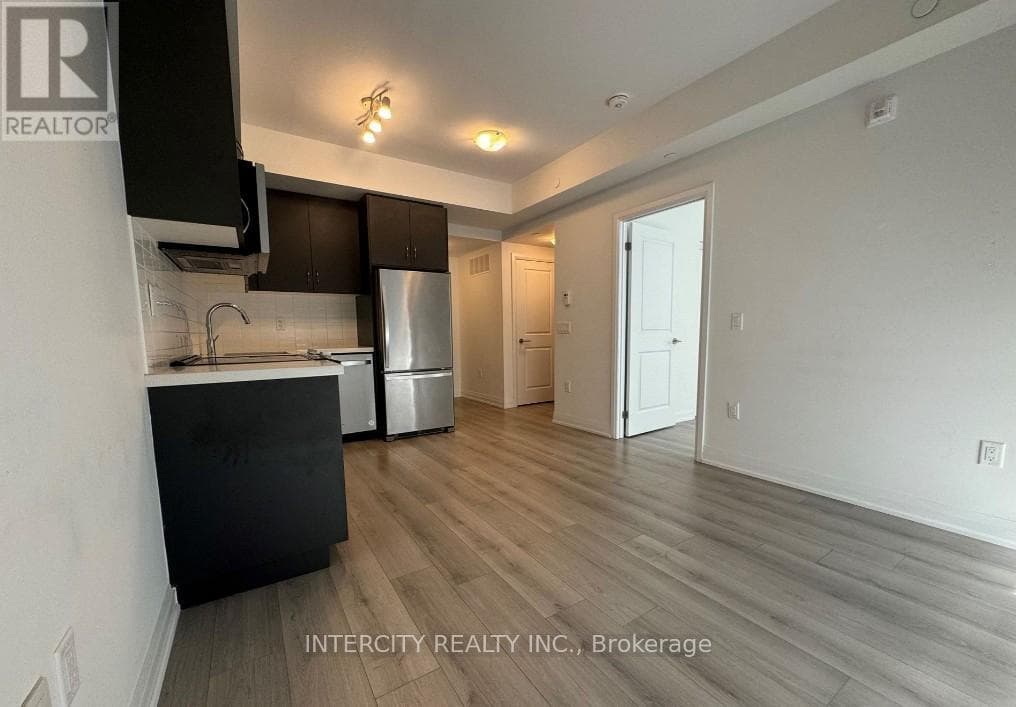 138 - 85 ATTMAR DRIVE, Toronto — photo 4