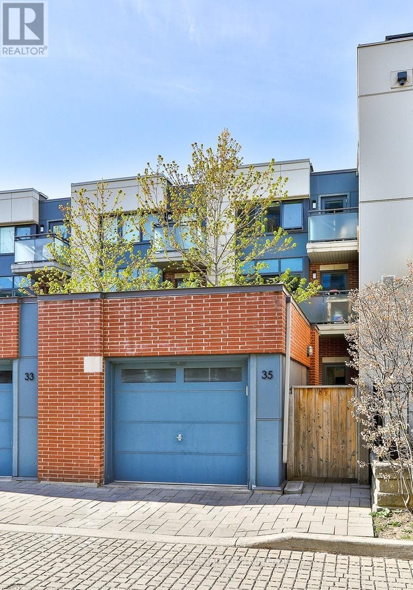 35 OAK STREET, Toronto — photo 3