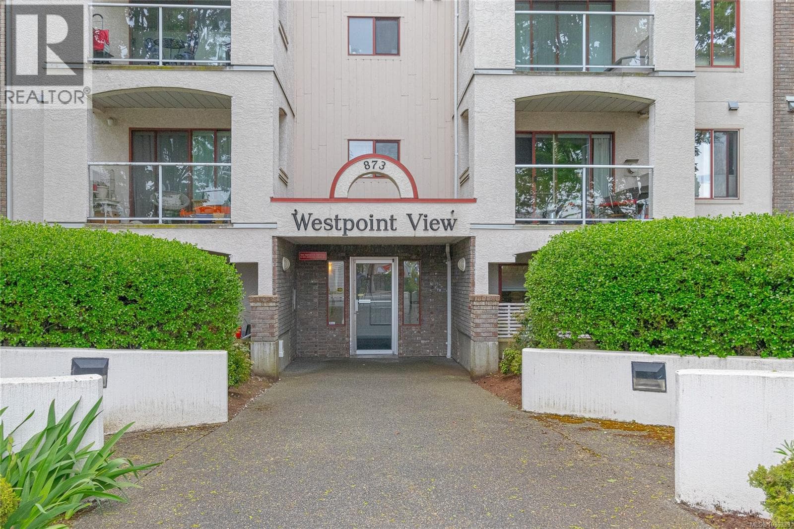 107 873 ESQUIMALT ROAD, Victoria — photo 5