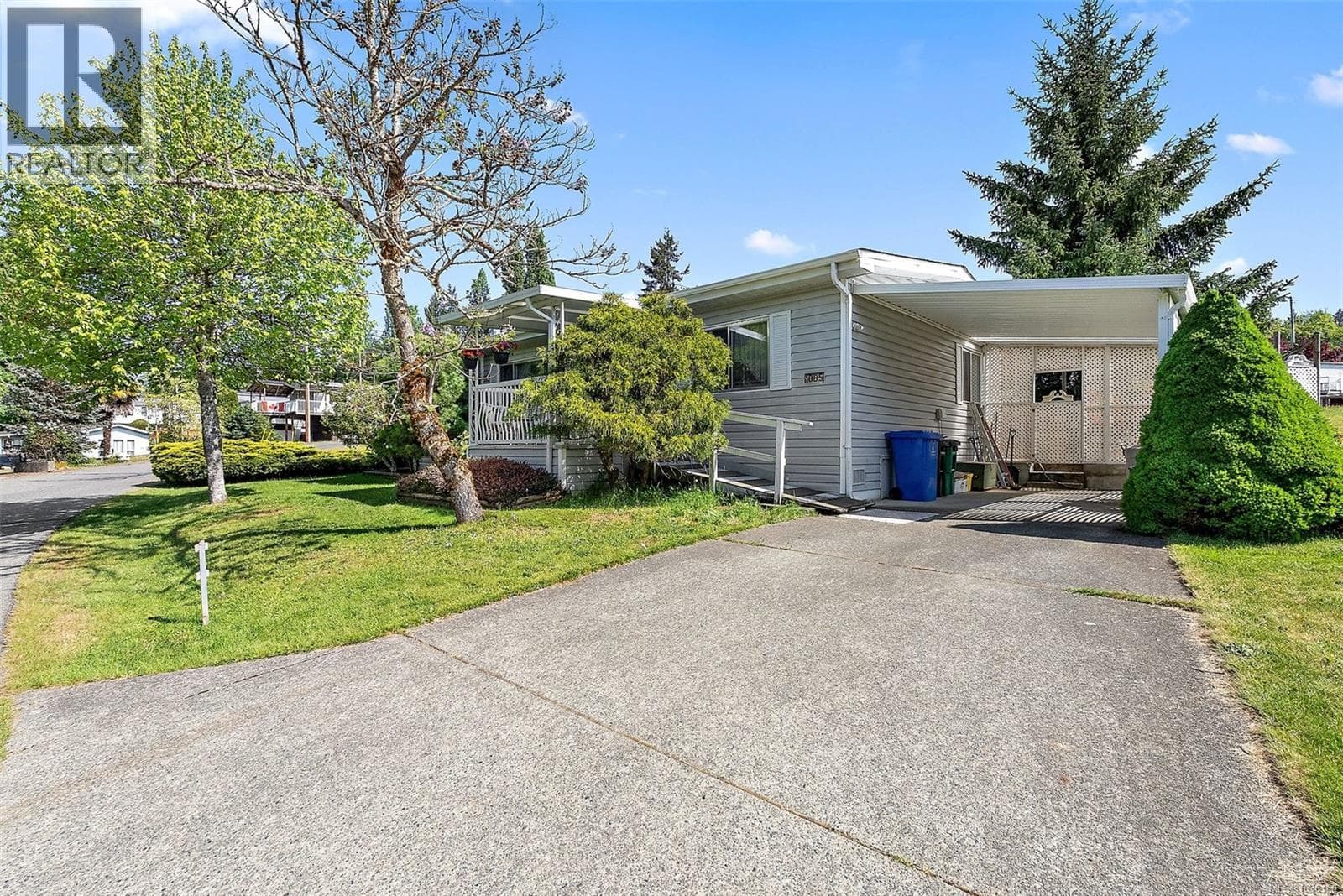 1085 Waterman Rd, Victoria — photo 2