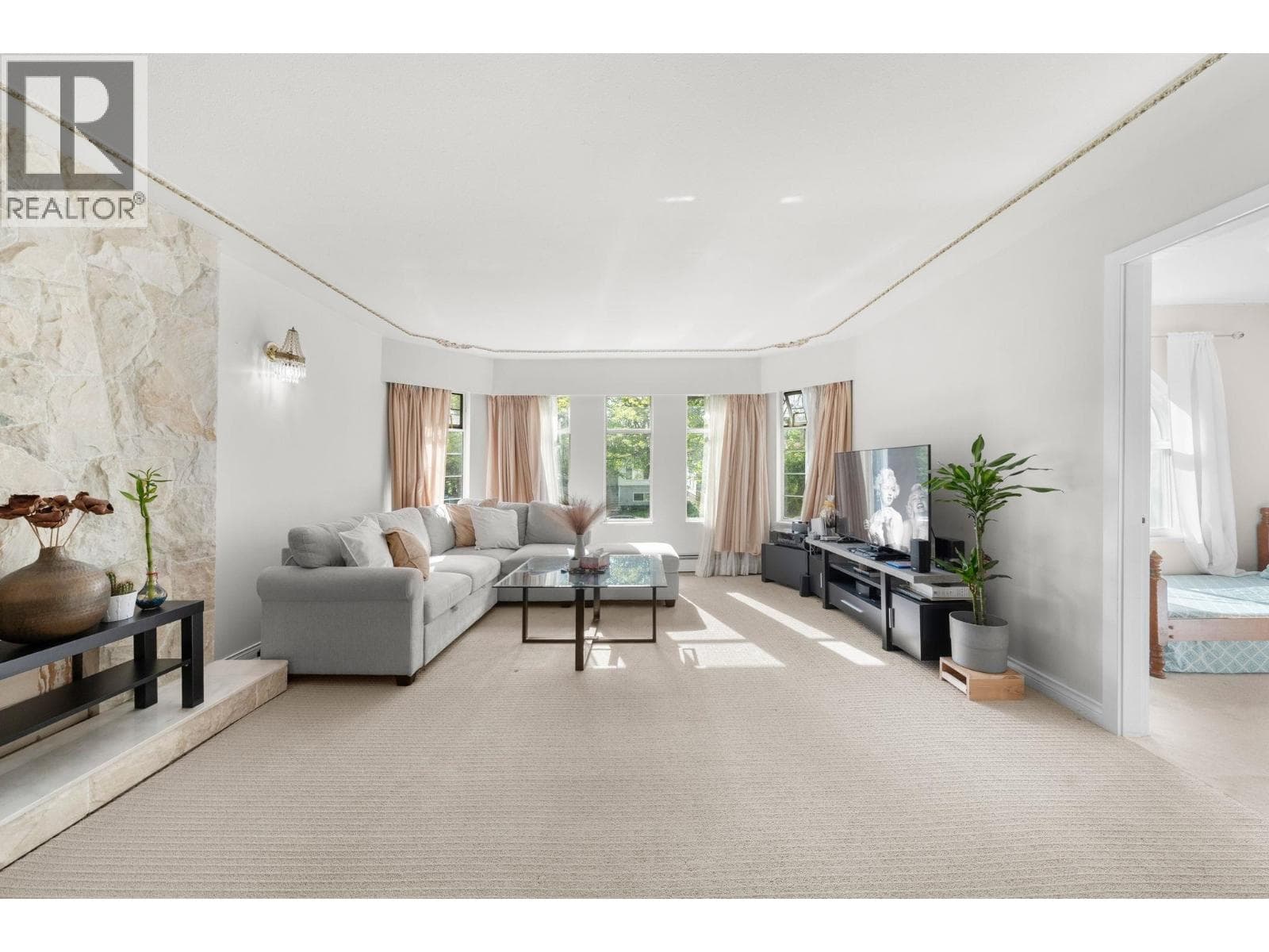 6070 LANARK STREET, Greater Vancouver — photo 2
