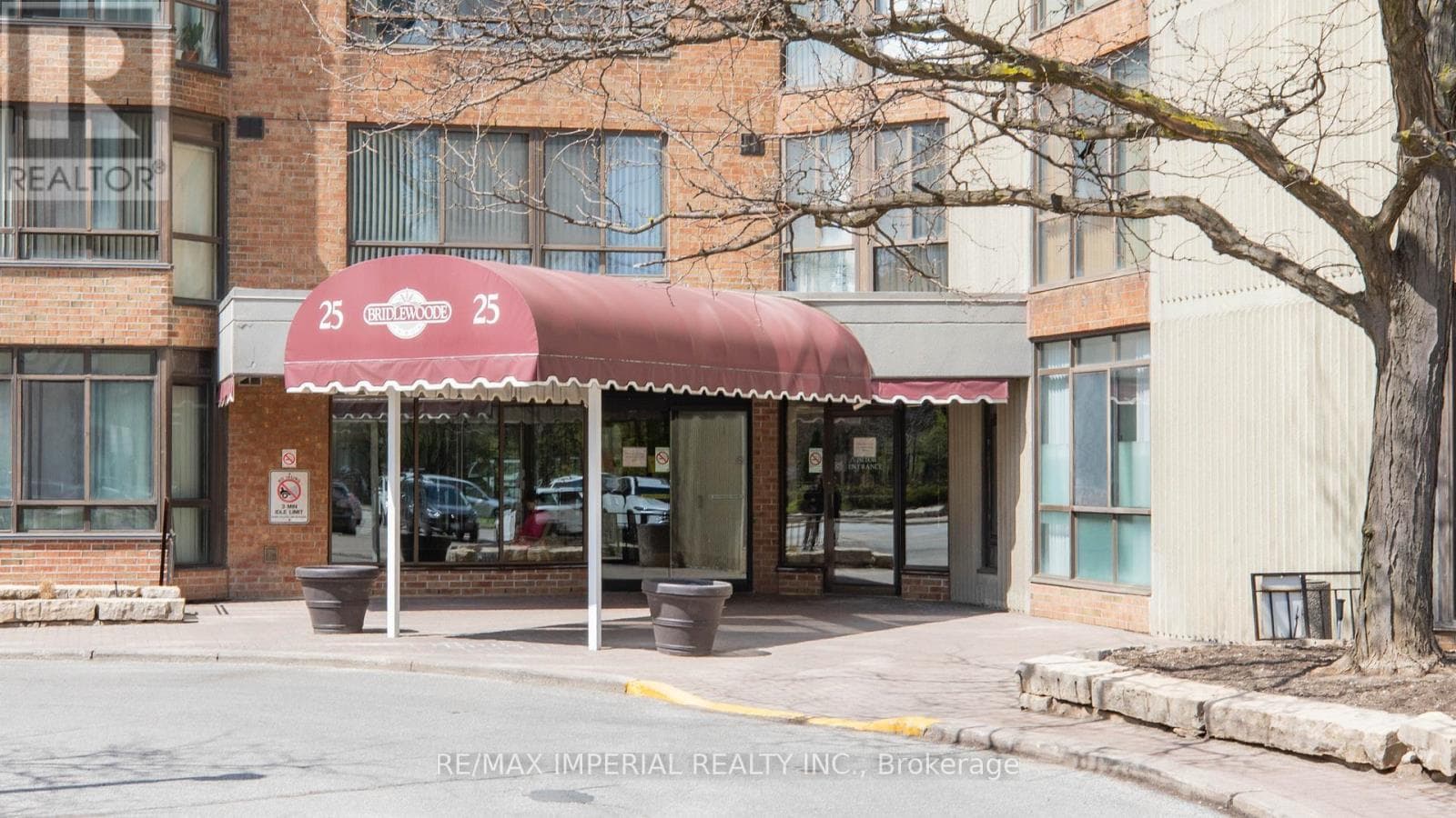 2136 - 25 BAMBURGH CIRCLE, Toronto — photo 2