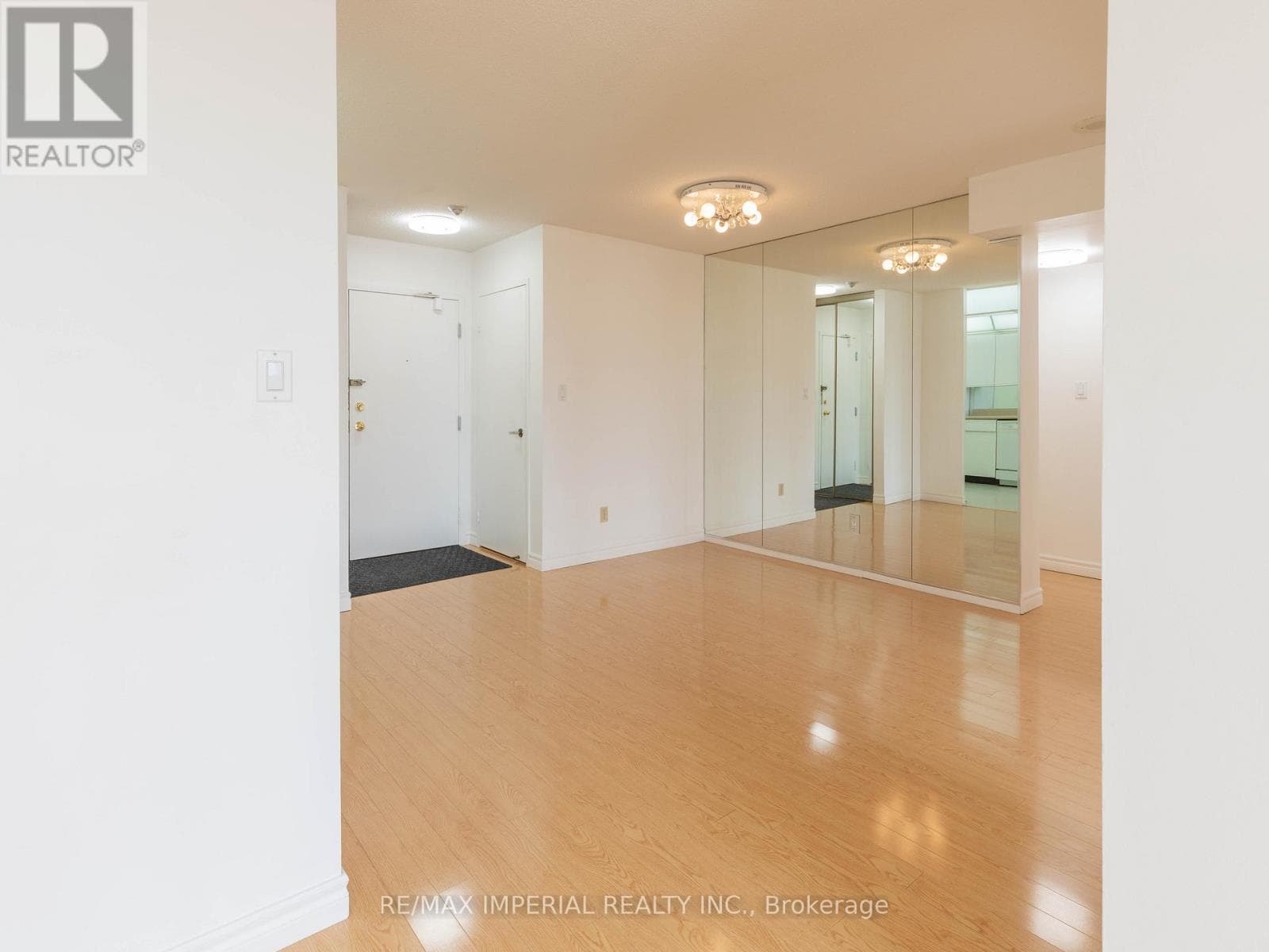 2136 - 25 BAMBURGH CIRCLE, Toronto — photo 3