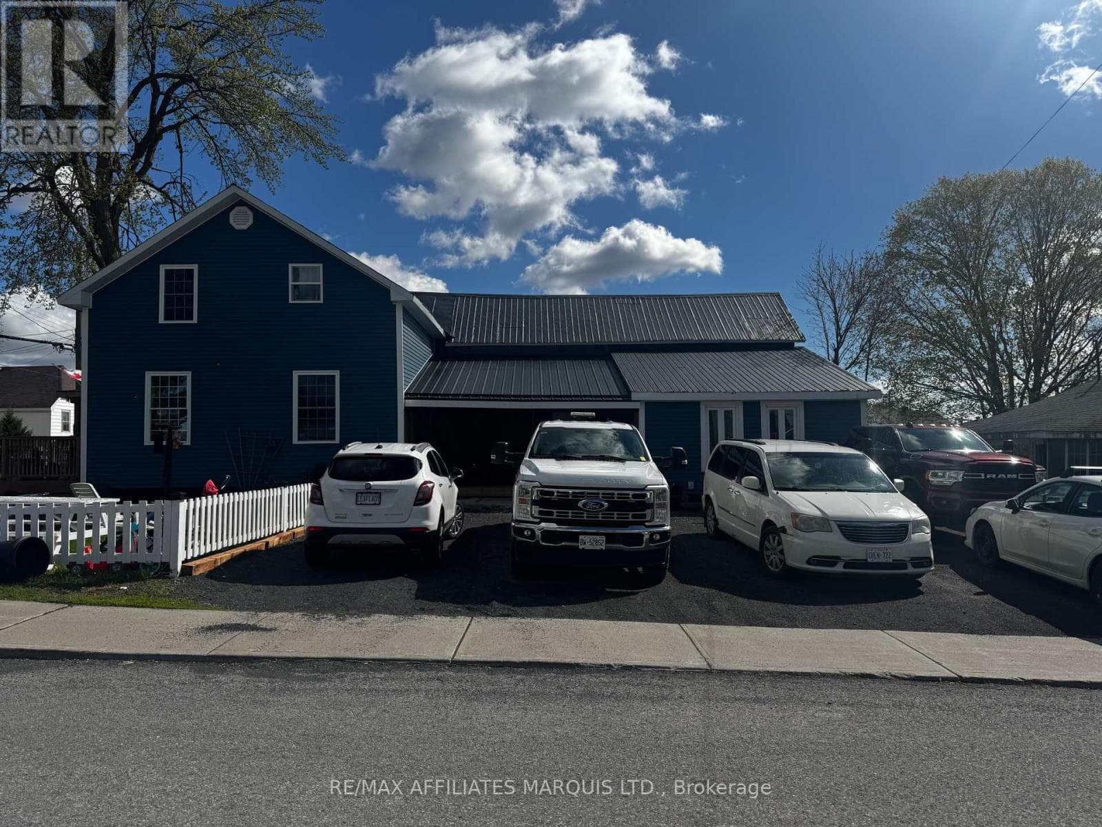58 KENYON STREET W, Cornwall