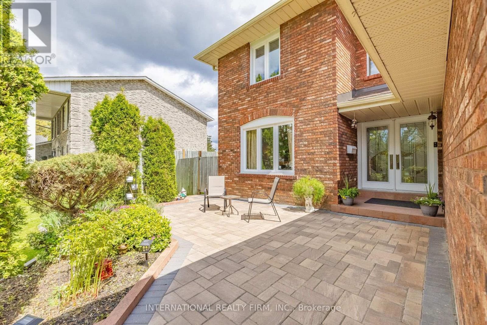 1236 FLEET STREET, Toronto — photo 2