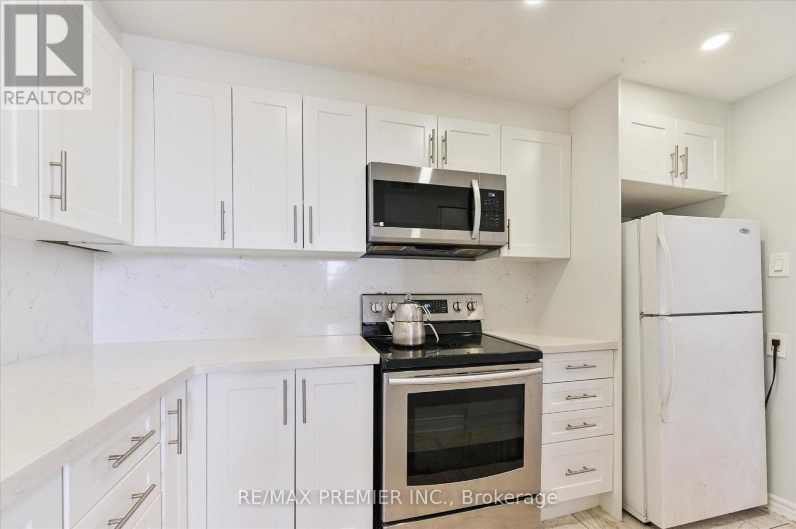 716 - 80 GRANDRAVINE DRIVE, Toronto — photo 3