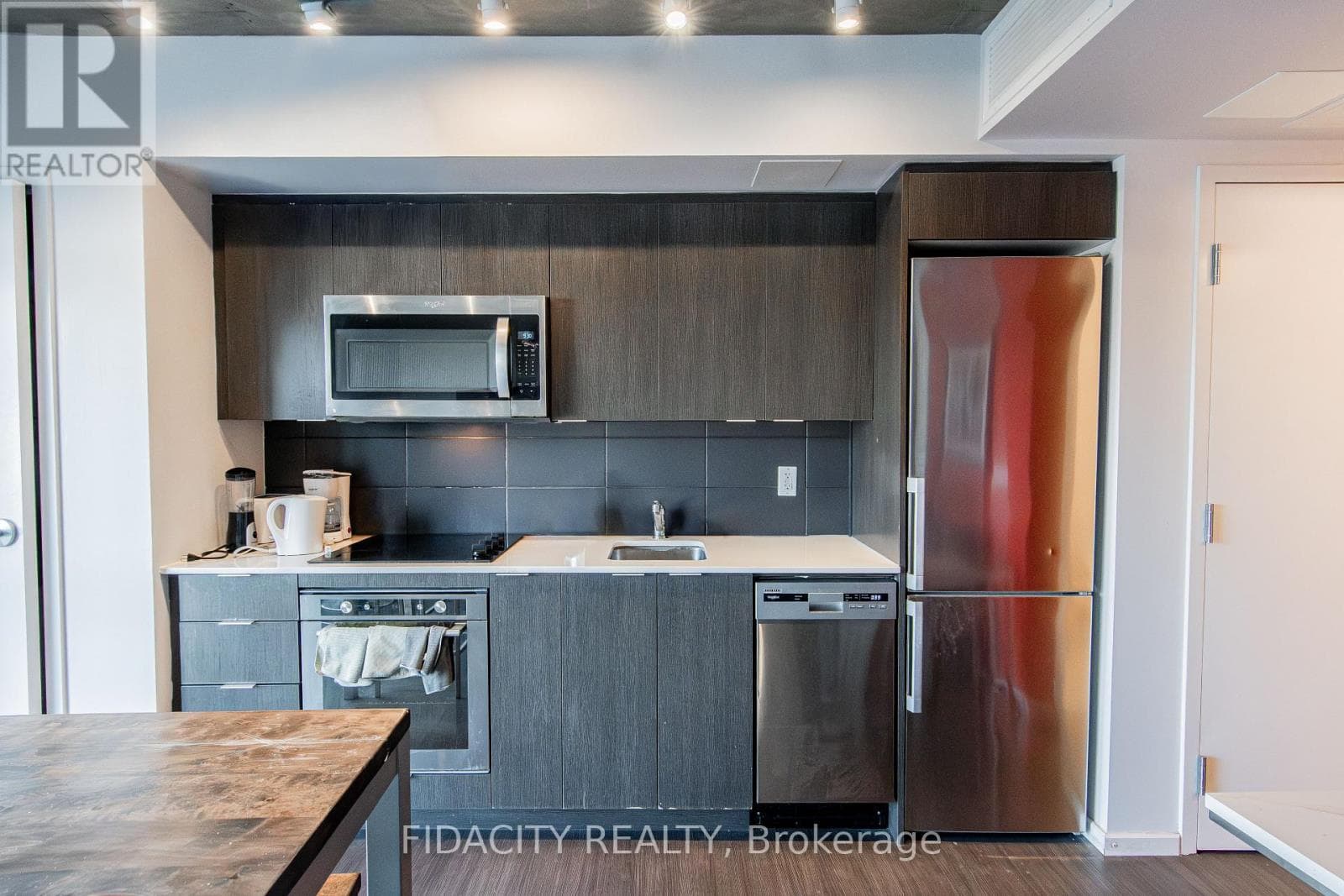 303 - 105 CHAMPAGNE AVENUE S, Ottawa — photo 4