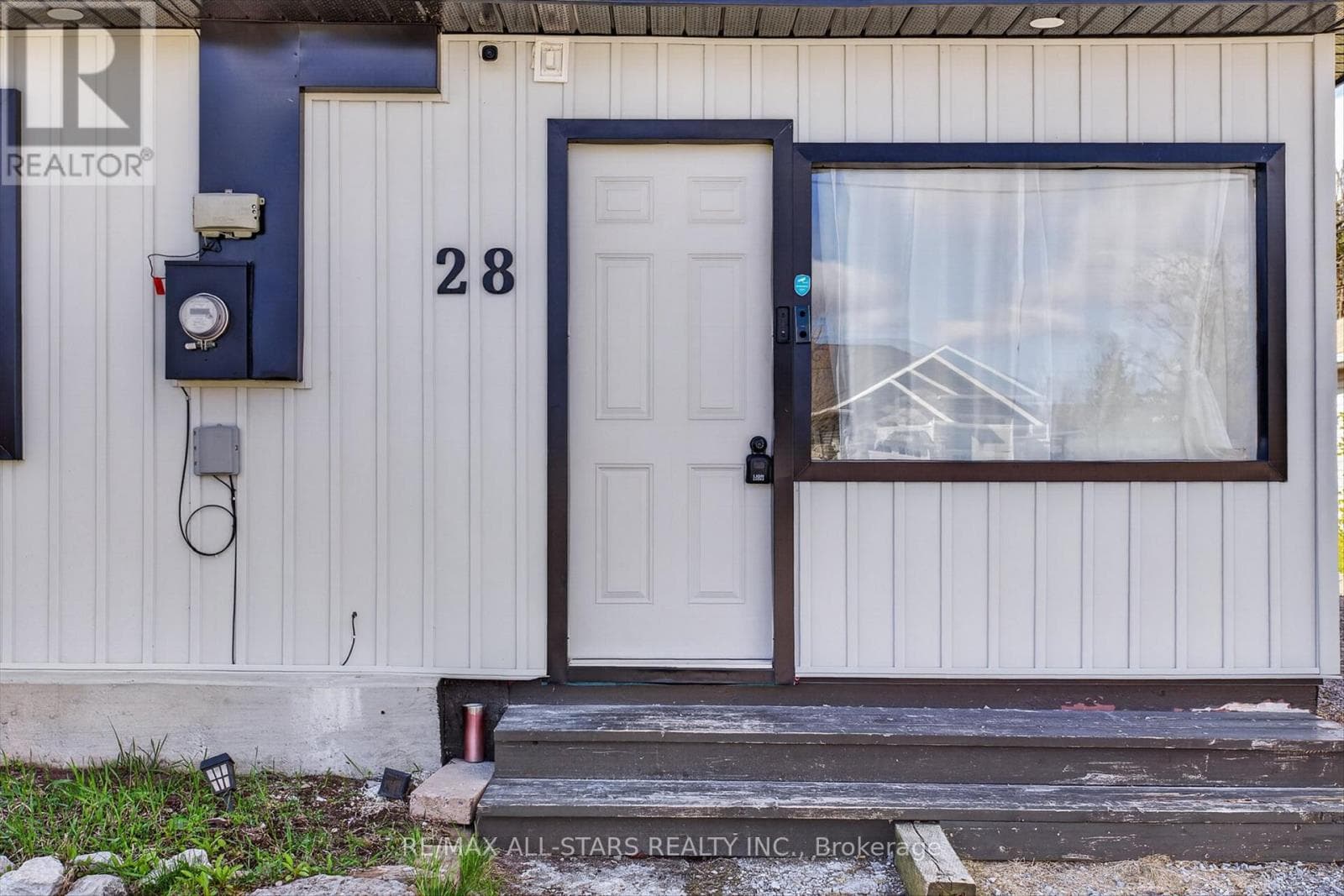 28 PRINCE STREET W, Central Lakes — photo 3
