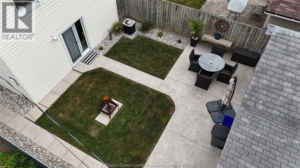 1527 PIERRE AVENUE, Windsor — photo 2