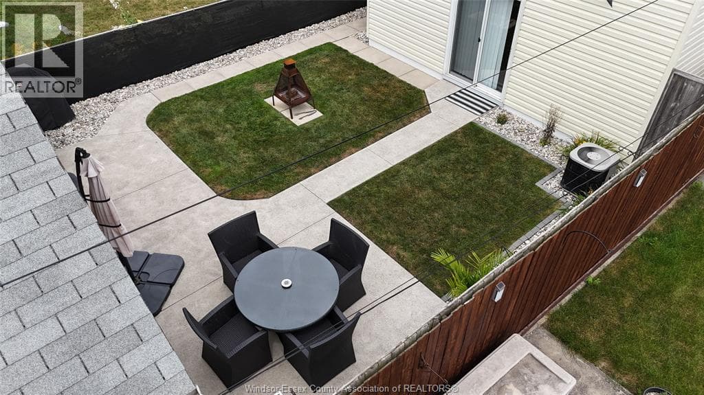 1527 PIERRE AVENUE, Windsor — photo 3