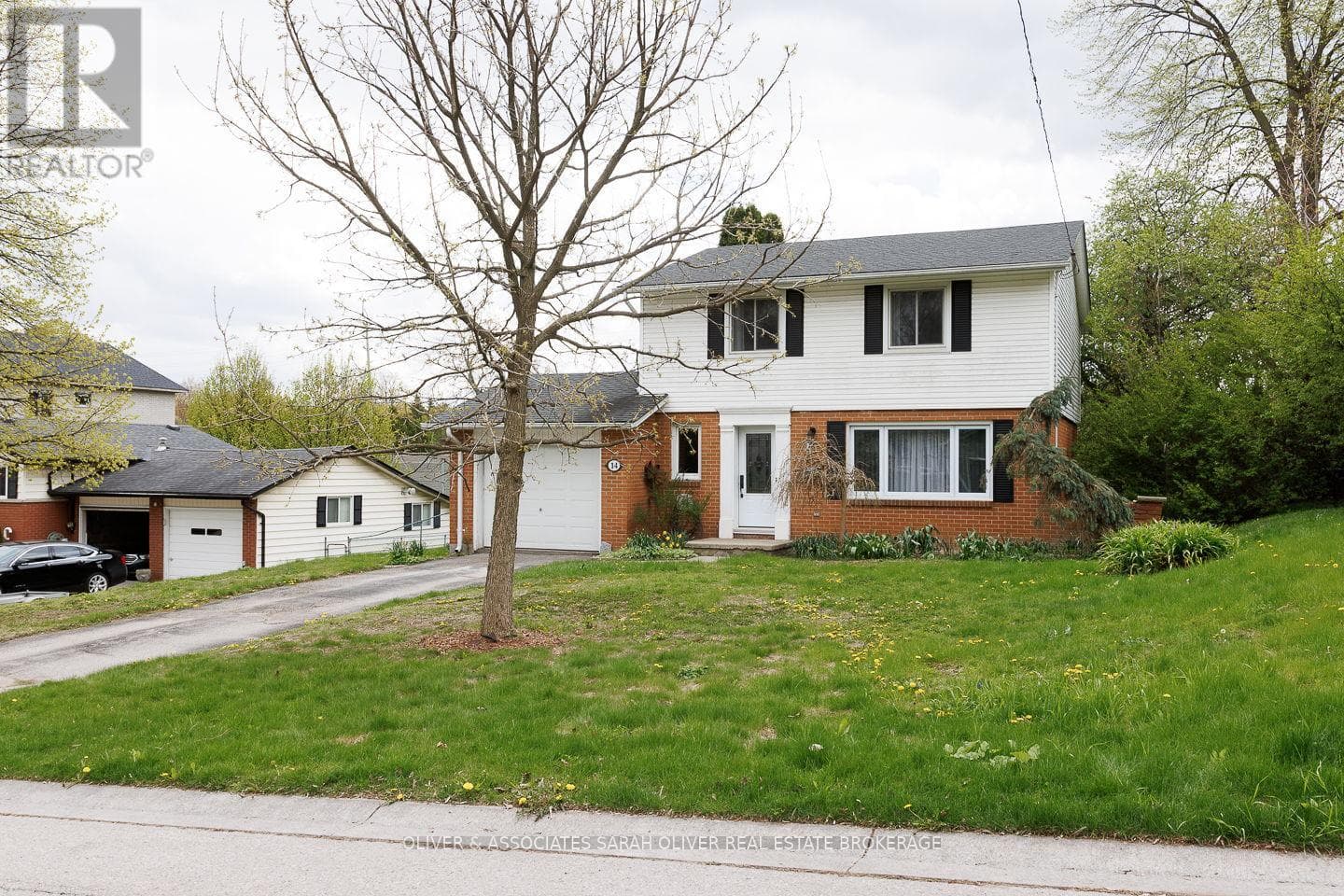 14 BRENTWOOD CRESCENT in 