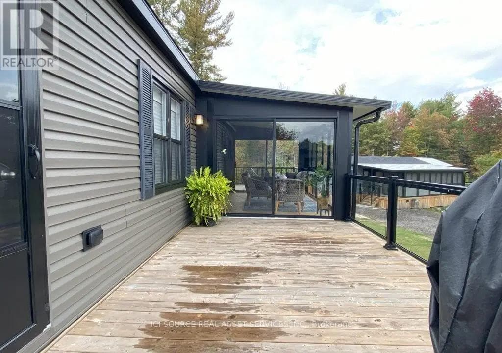 BBT98 - 1047 BONNIE LAKE CAMP ROAD, Toronto — photo 2