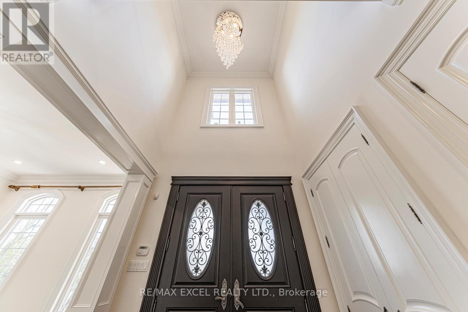 19 ADDISON STREET, Toronto — photo 4
