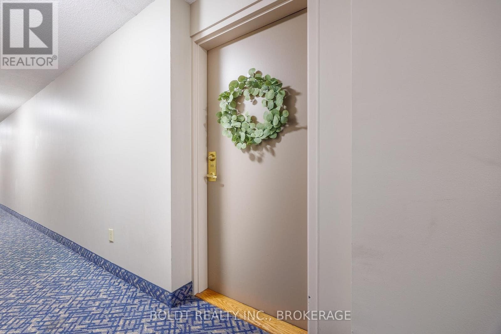 313 - 78 ROEHAMPTON AVENUE, Niagara — photo 5