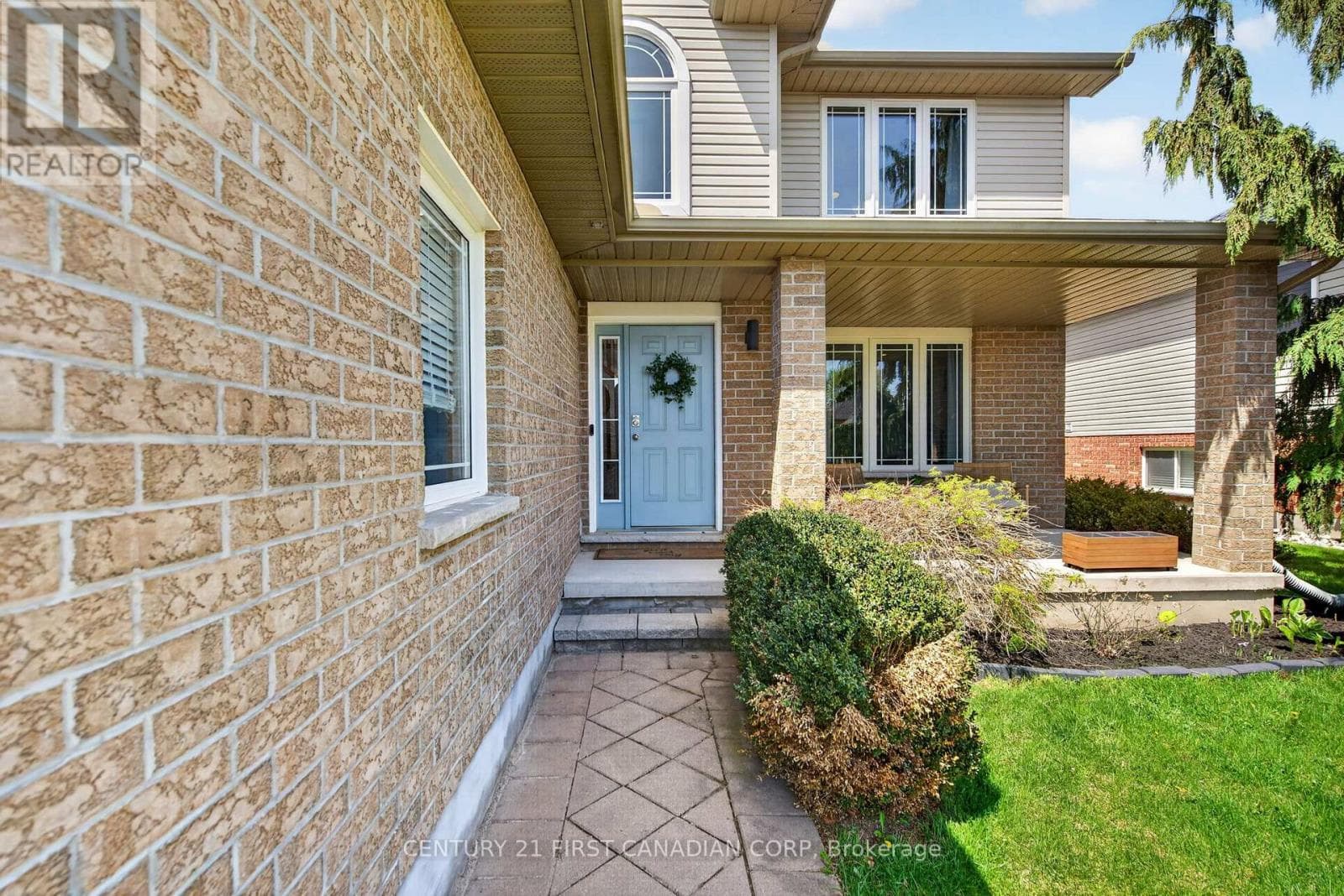 285 THORNE DRIVE, London and St. Thomas — photo 2