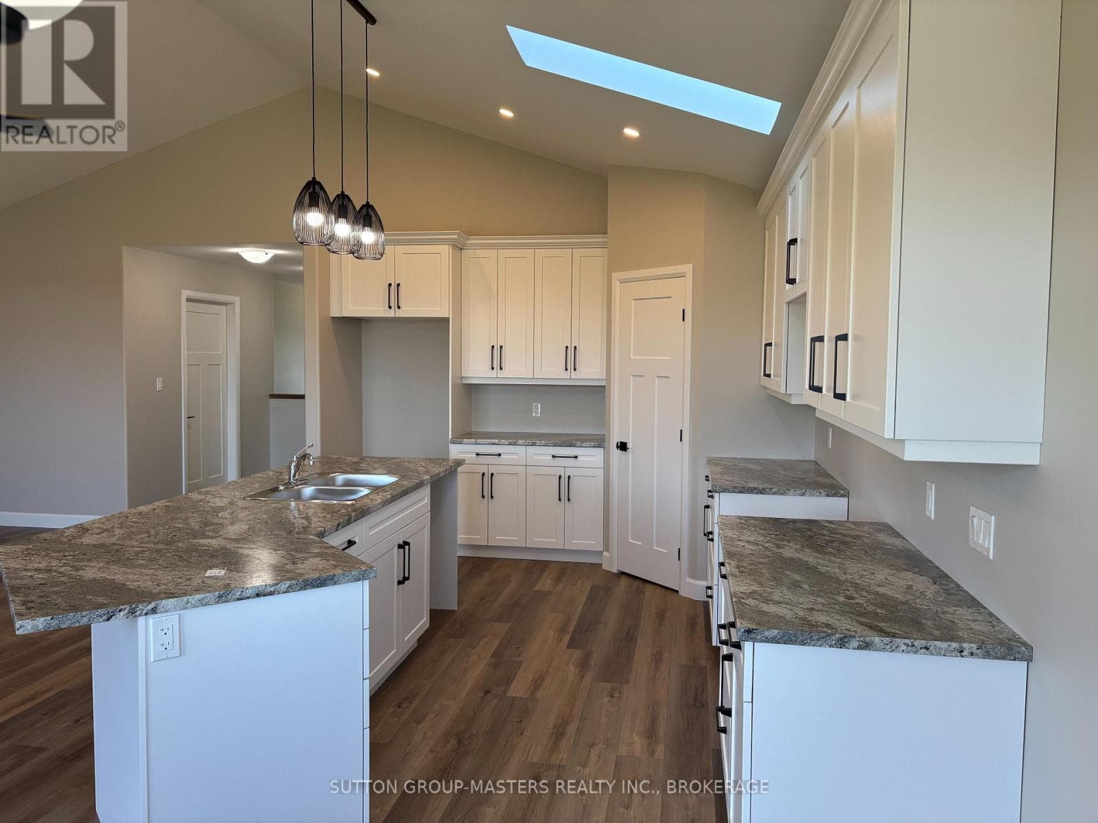 812 WINDERMERE DRIVE, Kingston — photo 4