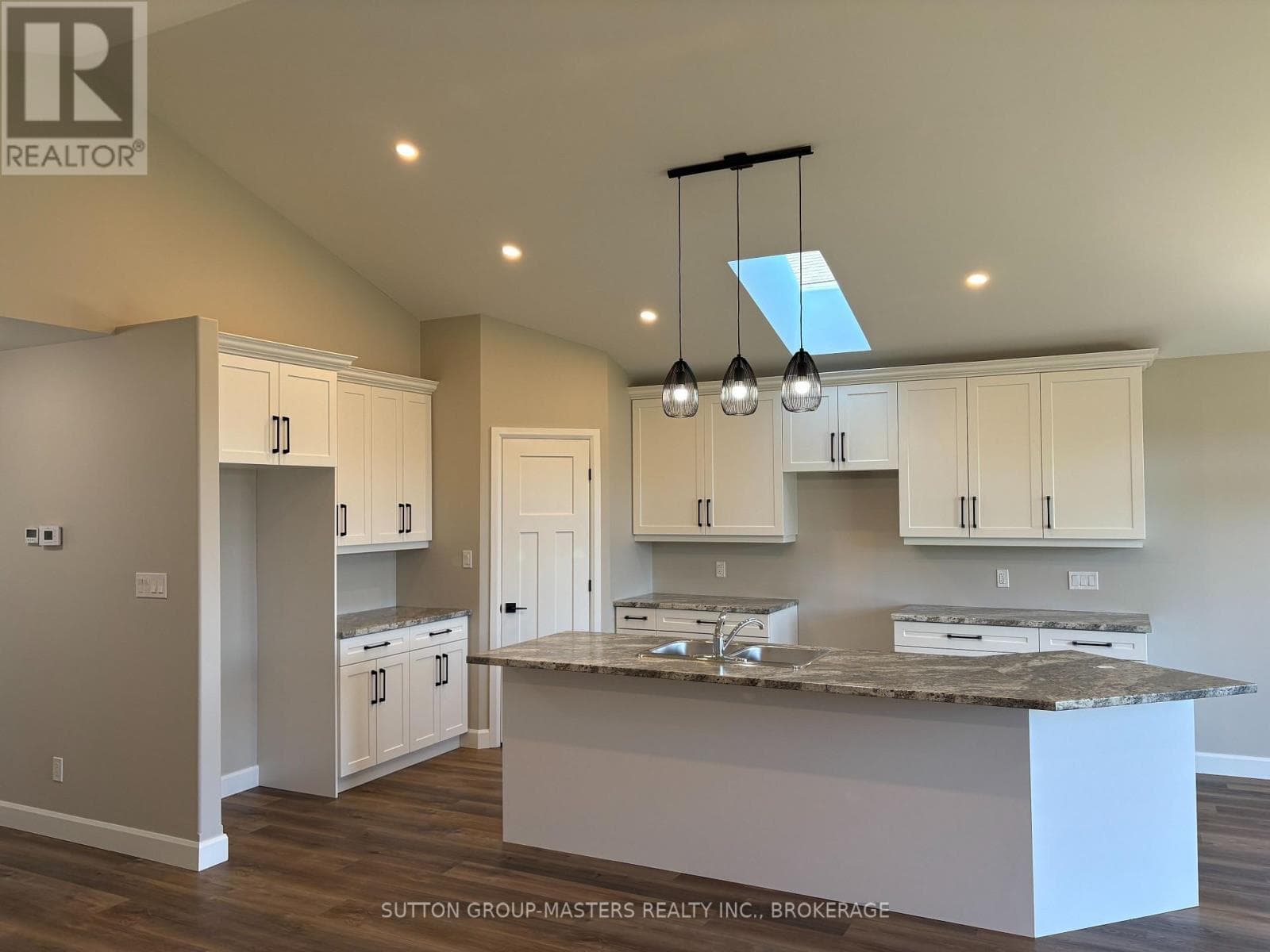 812 WINDERMERE DRIVE, Kingston — photo 5