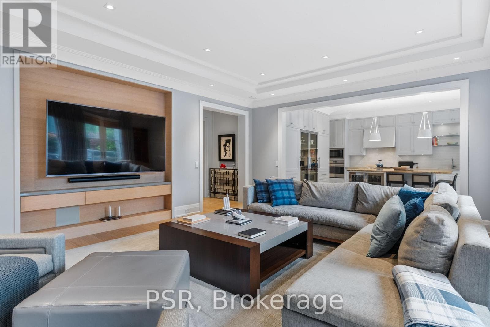 221 DUNVEGAN ROAD, Toronto — photo 5