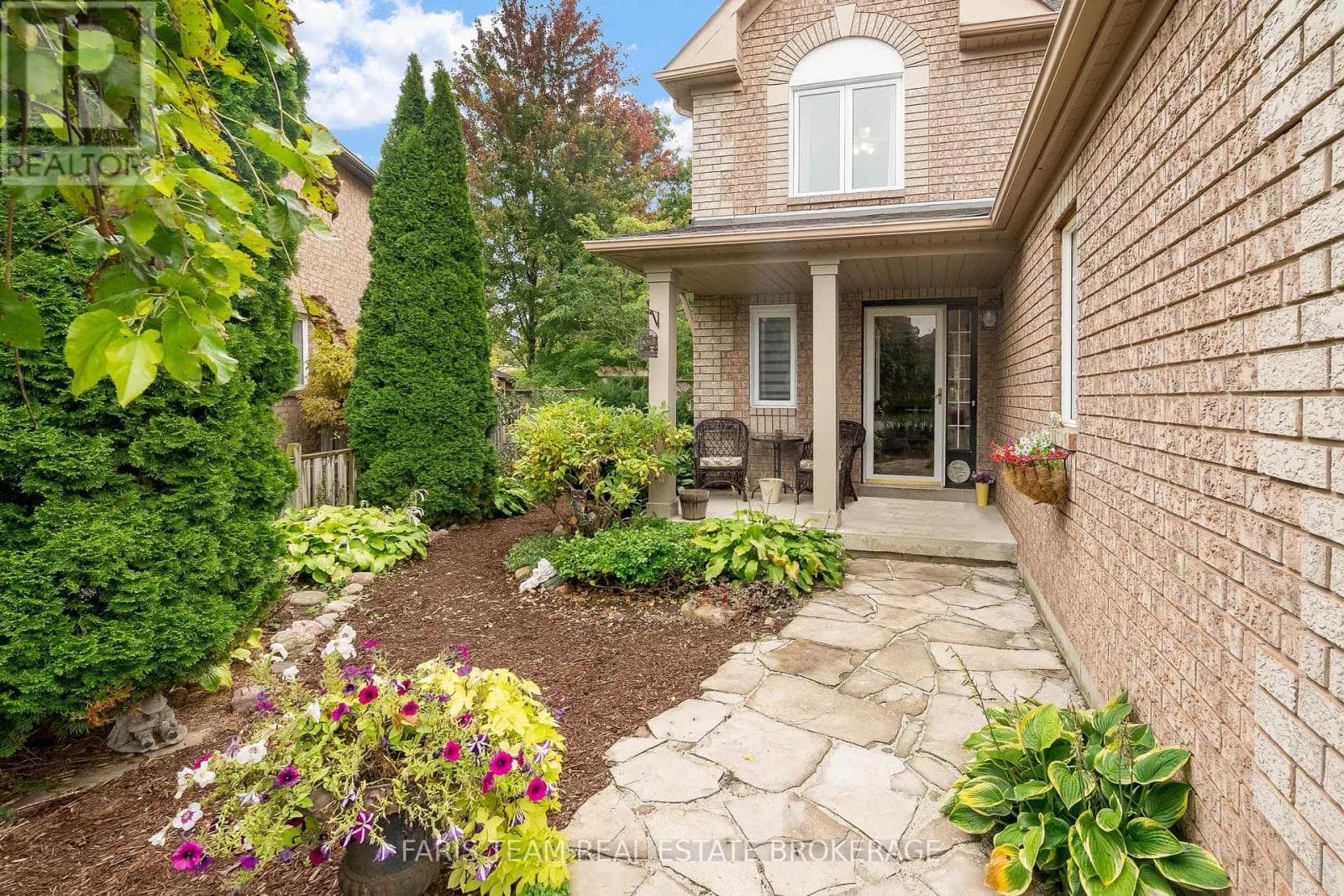 92 BRIGHTON ROAD, Toronto — photo 3