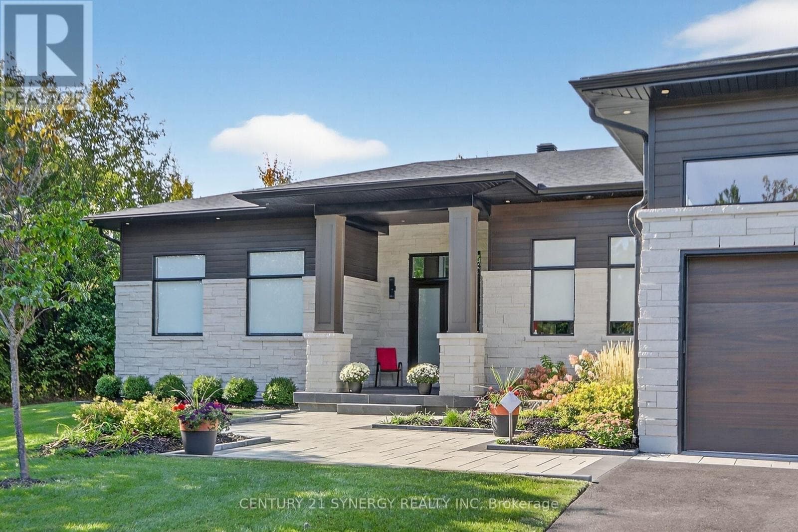 120 DERBEYSHIRE STREET, Ottawa — photo 3