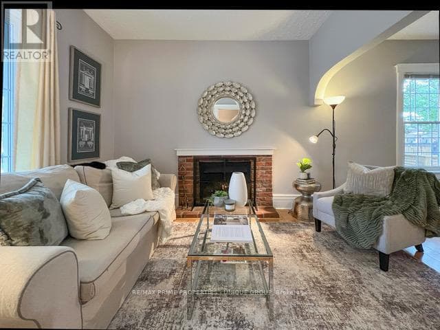 11 FREEMAN STREET, Toronto — photo 3
