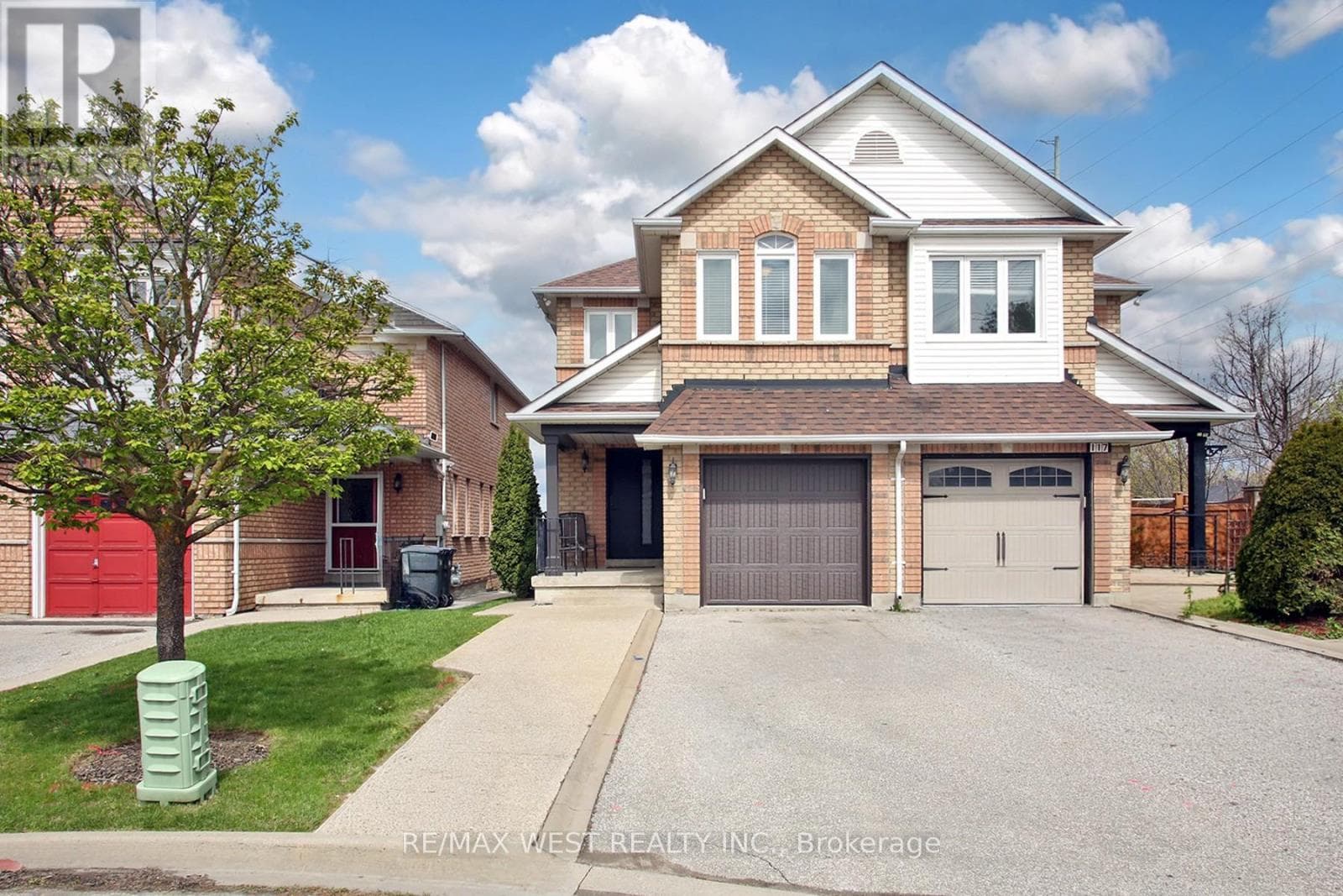 115 GRAPEVINE ROAD, Toronto — photo 2