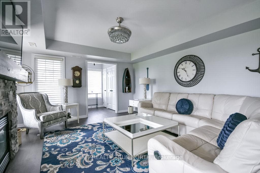 15 CARNOUSTIE LANE, Toronto — photo 5