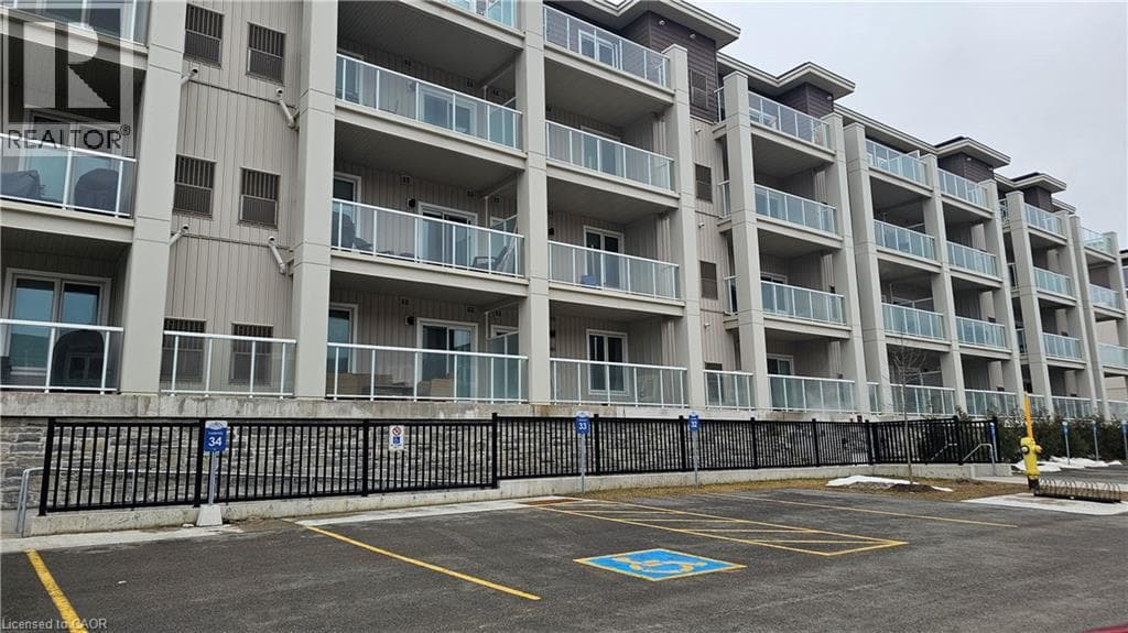 5 SPOONER Crescent Unit# 314, Cornerstone — photo 4