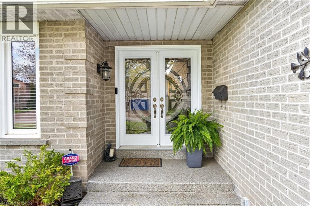 3086 SWANSEA DRIVE, Cornerstone — photo 4