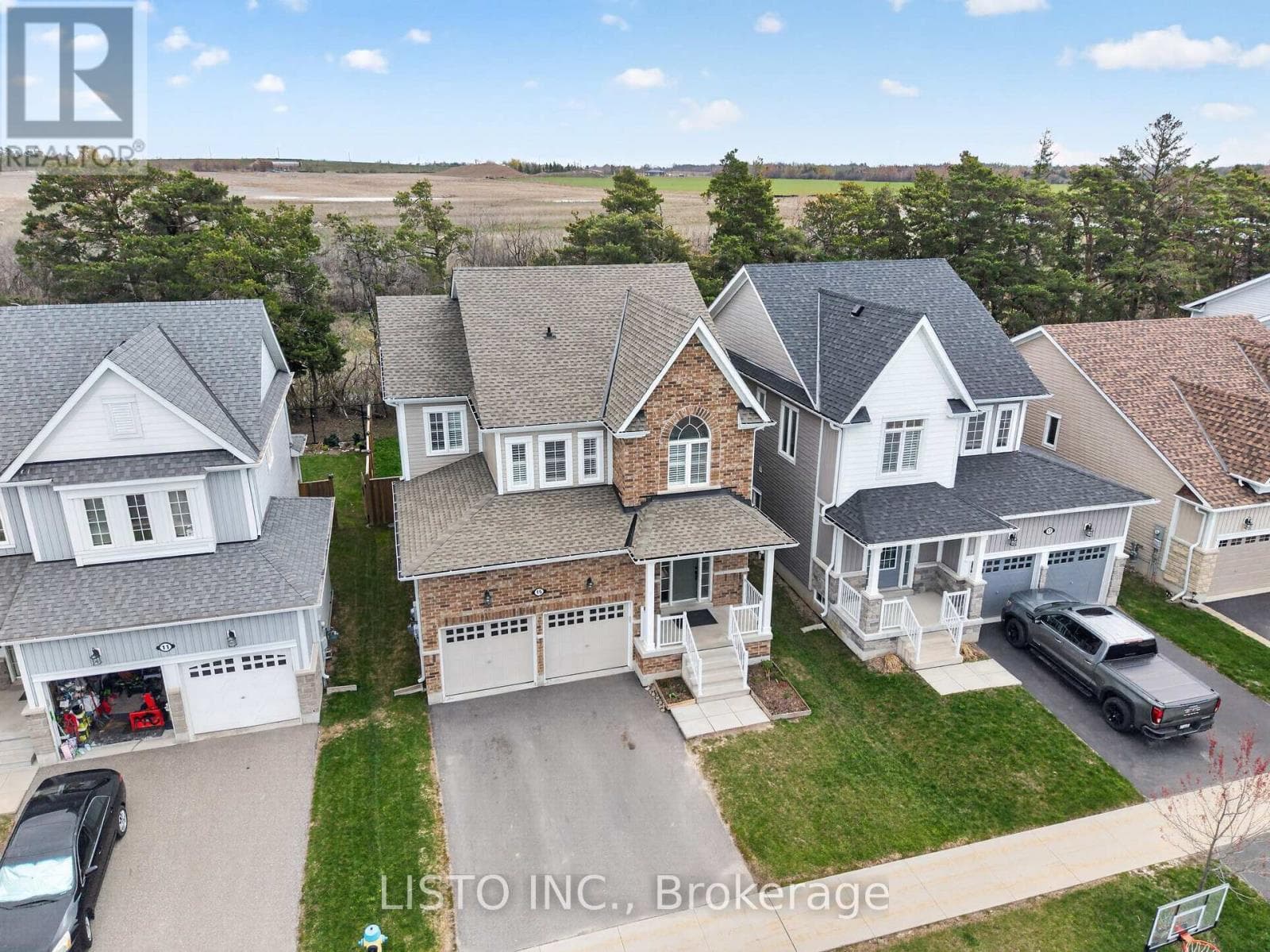 15 PRIMEAU CRESCENT, Toronto — photo 2