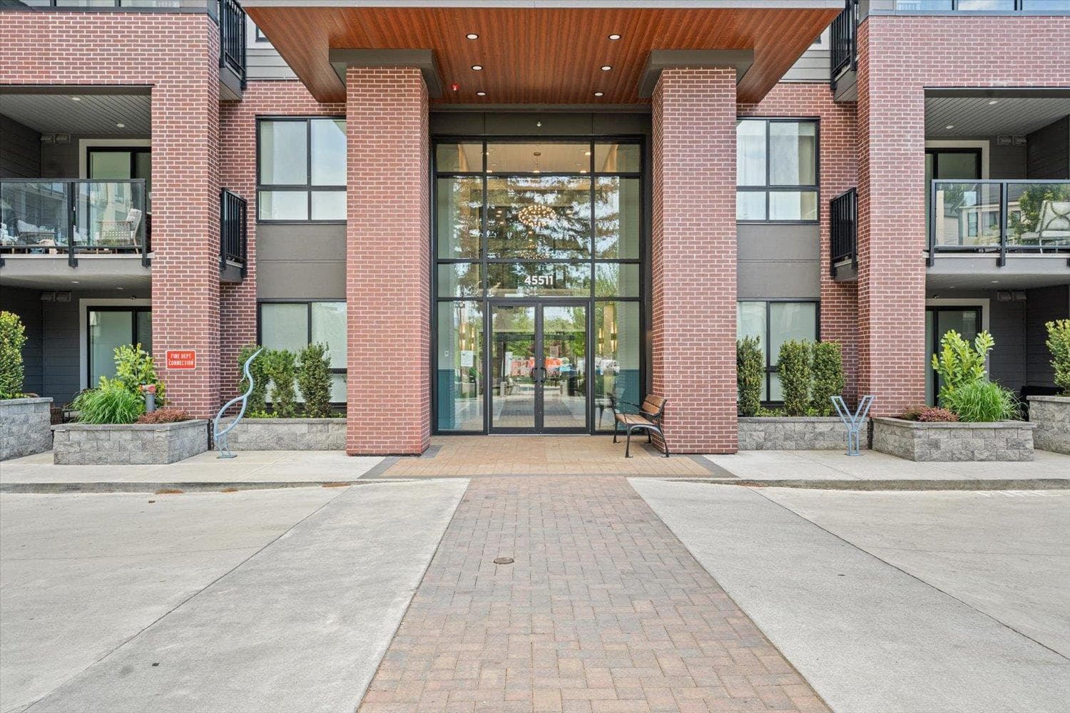 202 45511 CAMPUS DRIVE, Garrison Crossing, Chilliwack — photo 3