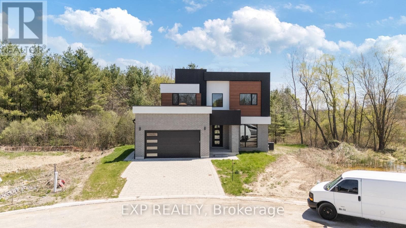 204 MERRITT COURT, London and St. Thomas — photo 2
