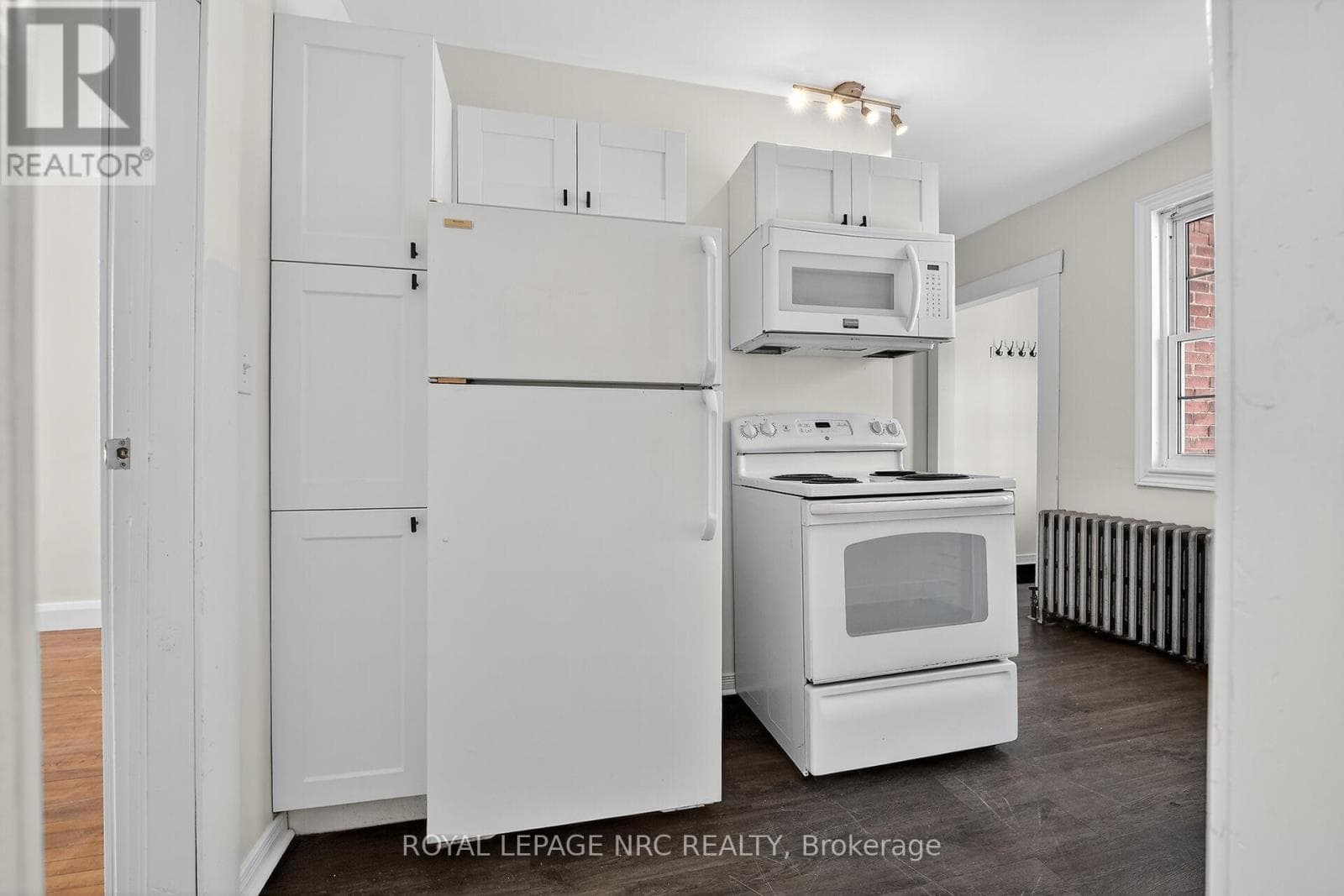 211 LINCOLN STREET, Niagara — photo 5