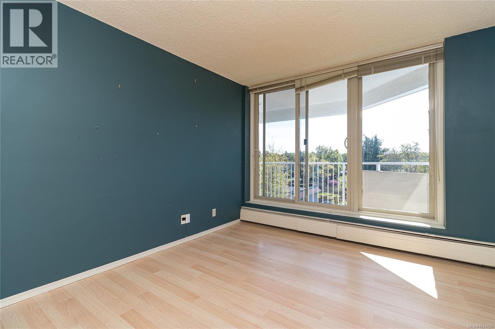 507 1148 Goodwin St, Victoria — photo 3